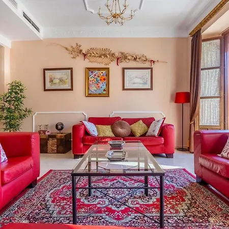 Apartment Luxe Town Hall