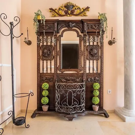 Luxe Town Hall Seville